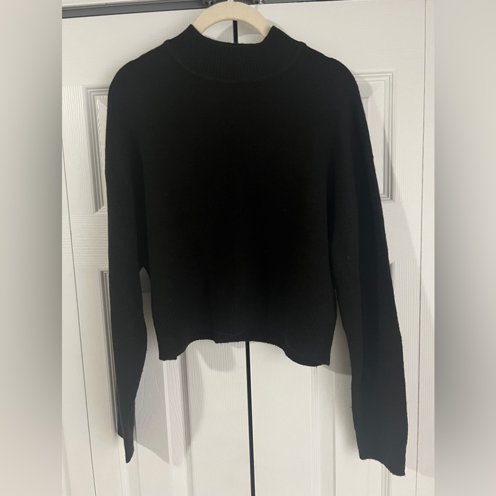 H&M Sweater